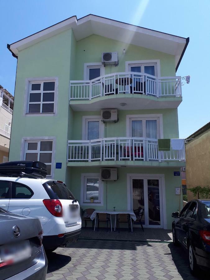 Green House Макарска Экстерьер фото